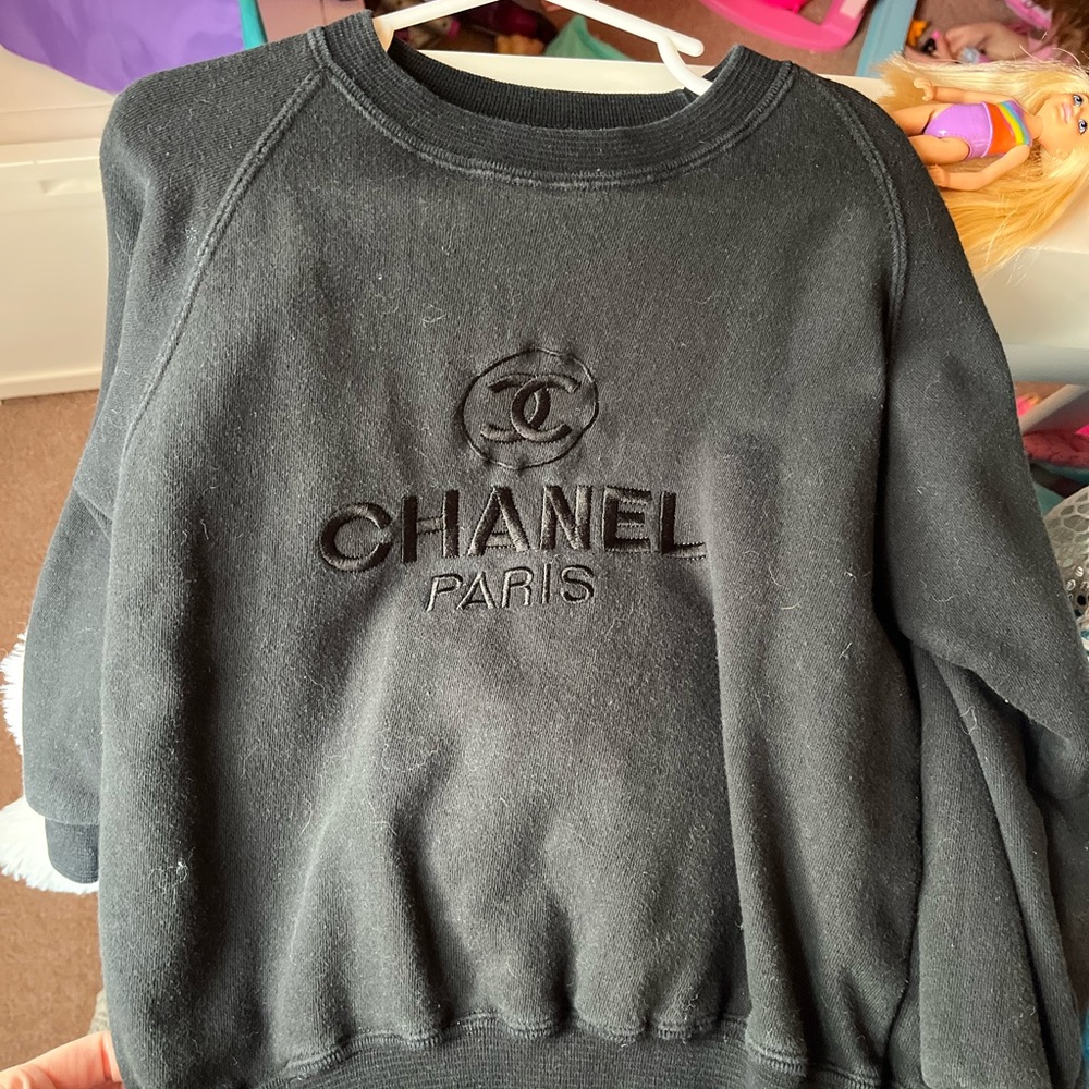 CHANEL Black Logo Vintage Sweatshirt toddler/kids